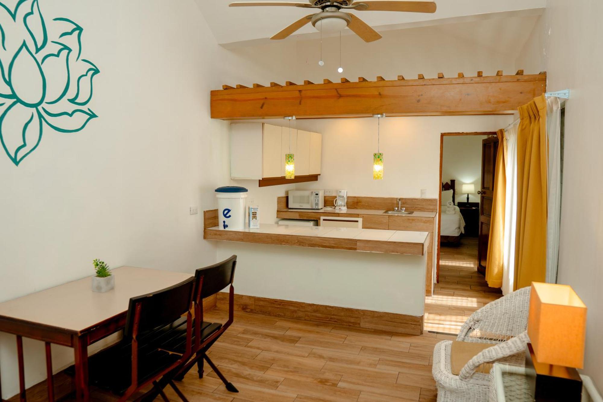 Hotel Casona De La Isla فلوريس المظهر الخارجي الصورة
